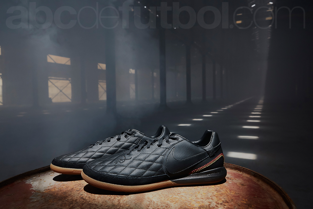 Nike 10R City Colection, celebran carrera de Ronaldinho | abcdefutbol